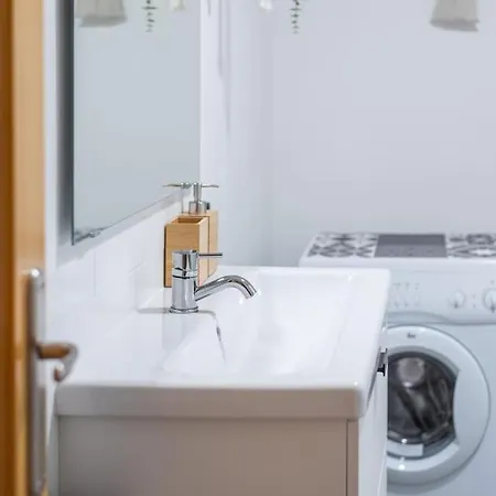 Cozy Close To The + Free Parking Apartment Fuengirola