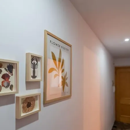 Apartment Cozy Close To The + Free Parking *